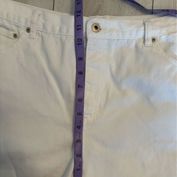 Vintage 90s Northern Reflections white denim shorts - Picture 6 of 8